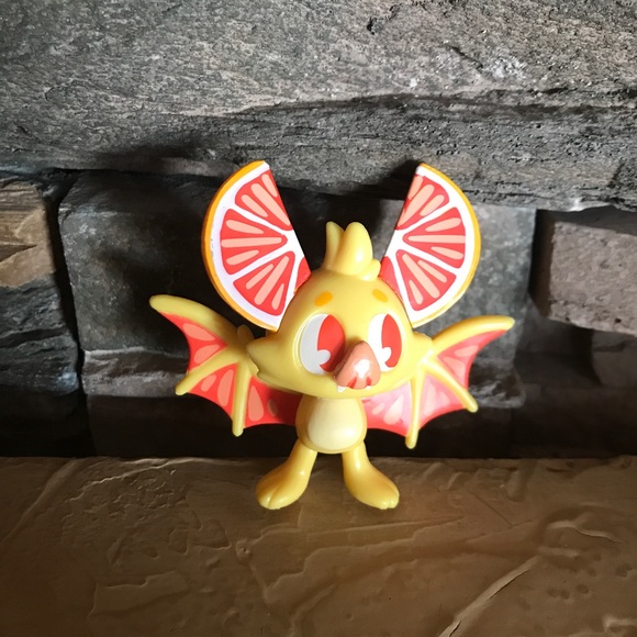 Funko Paka Paka Fruit Bat Ruby / Grapefruit - Picture 1 of 2